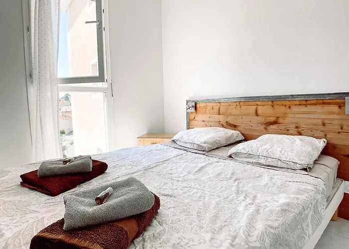 Apartman T2 Confort Proche Centre & Plages Hyères